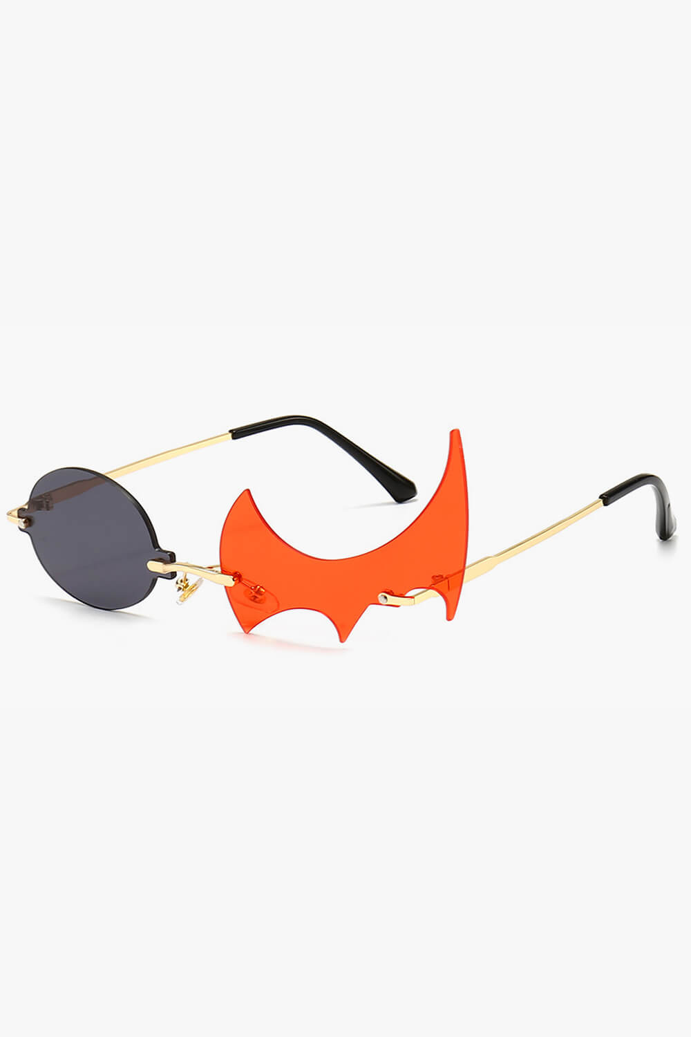 Assymetric Harajuku One Eye Wing Glasses Assymetric Harajuku One Eye Wing Glasses