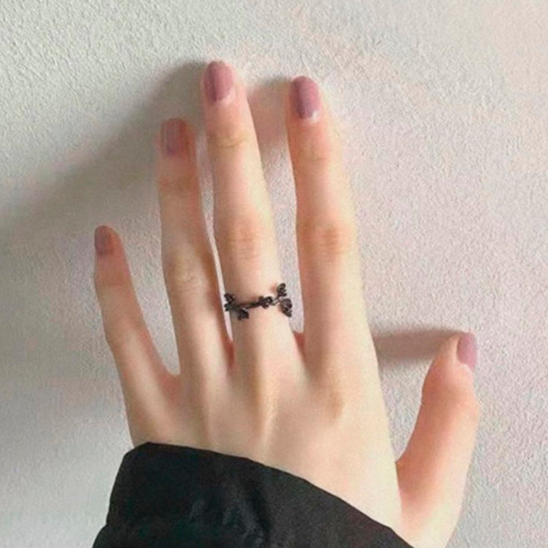 Black Flowers Aesthetic Ring Black Flowers Aesthetic Ring