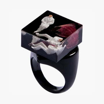 Epoxy People Sitting in a Small Room Ring Epoxy People Sitting in a Small Room Ring