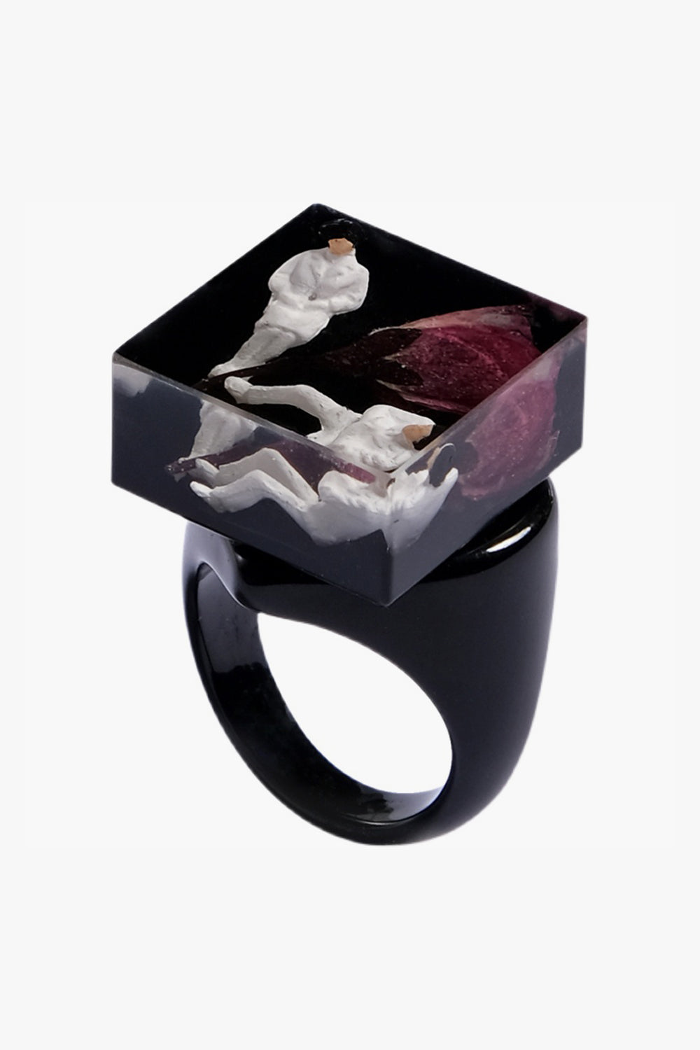 Epoxy People Sitting in a Small Room Ring Epoxy People Sitting in a Small Room Ring