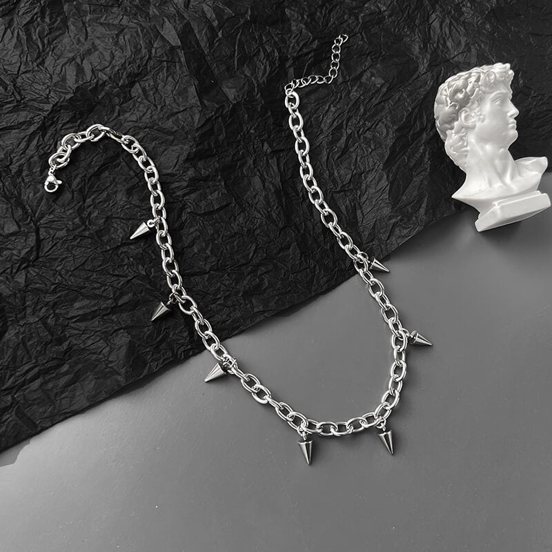 Hanging Spikes Grunge Chain Necklace Hanging Spikes Grunge Chain Necklace