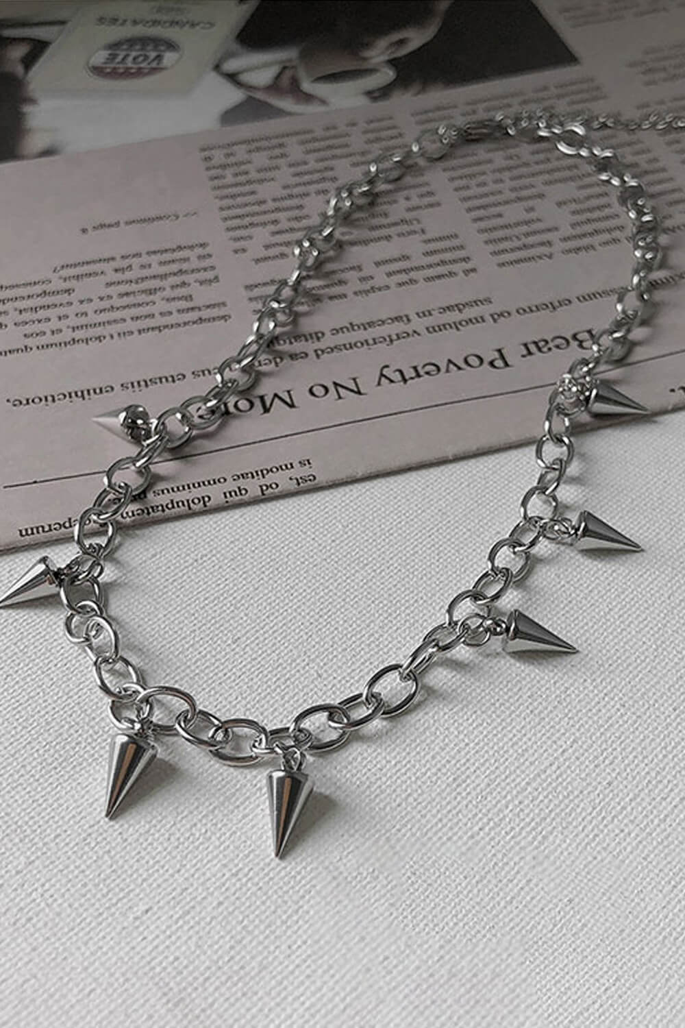Hanging Spikes Grunge Chain Necklace Hanging Spikes Grunge Chain Necklace