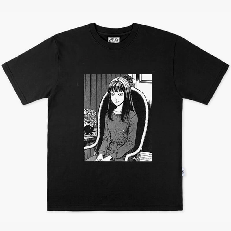 Horror Aesthetic Junji Ito Tomie Sitting and Staring T-Shirt Horror Aesthetic Junji Ito Tomie Sitting and Staring T-Shirt