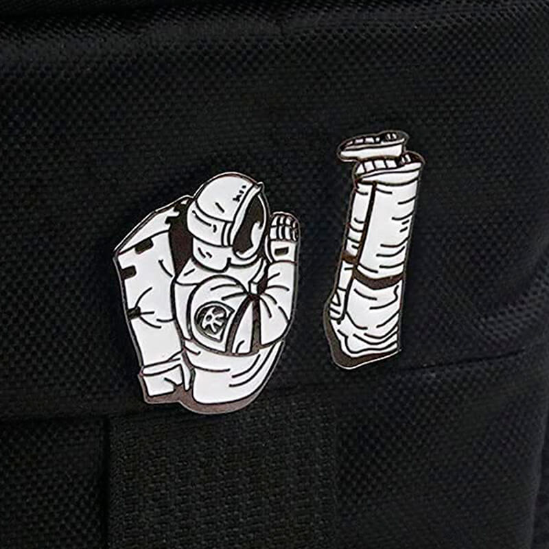 Praying Astronaut Enamel Pins Set Chainsaw Man Badge