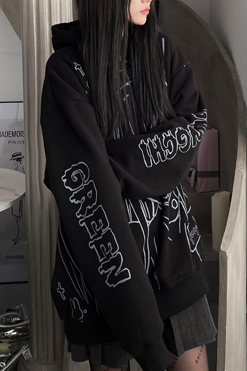 Black 2025 hoodie aesthetic