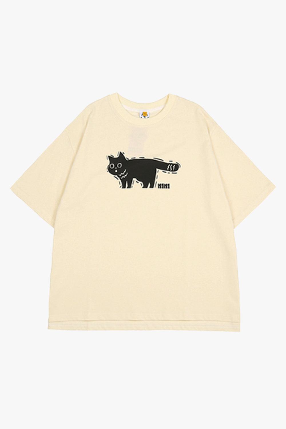 Dark Shaky Cat Aesthetic T-Shirt - Aesthetic Clothes Shop